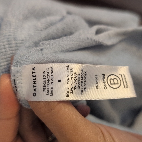 Athleta Light Gray Blue Sweatshirt Size Small - Picture 5 of 5